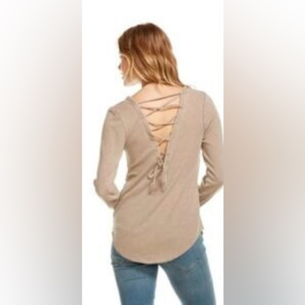 Women's Crisscross-Back Short Sleeve Tee in Beige